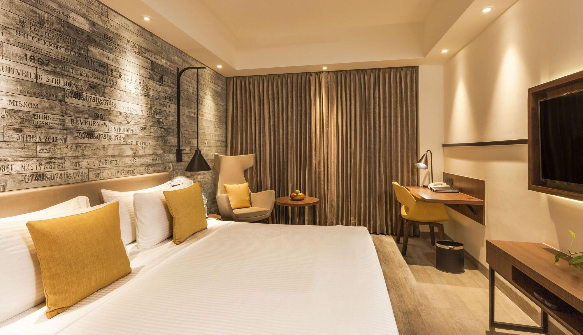 Lemon Tree Premier City Center Pune Exterior photo