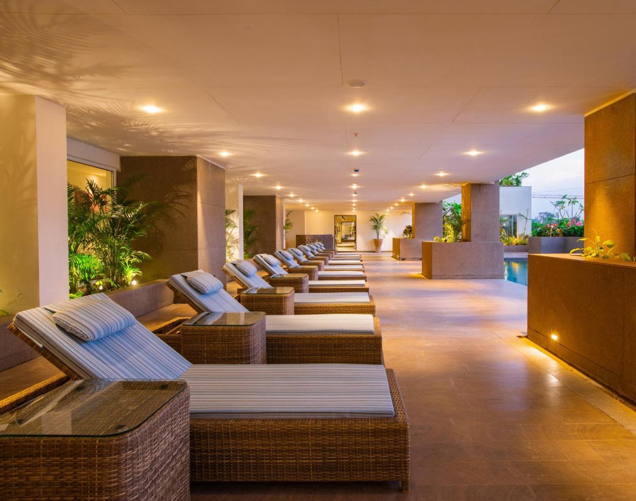 Lemon Tree Premier City Center Pune Exterior photo