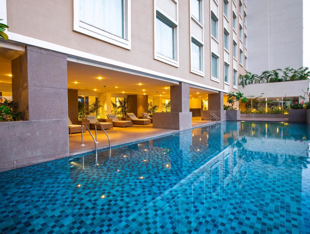 Lemon Tree Premier City Center Pune Exterior photo