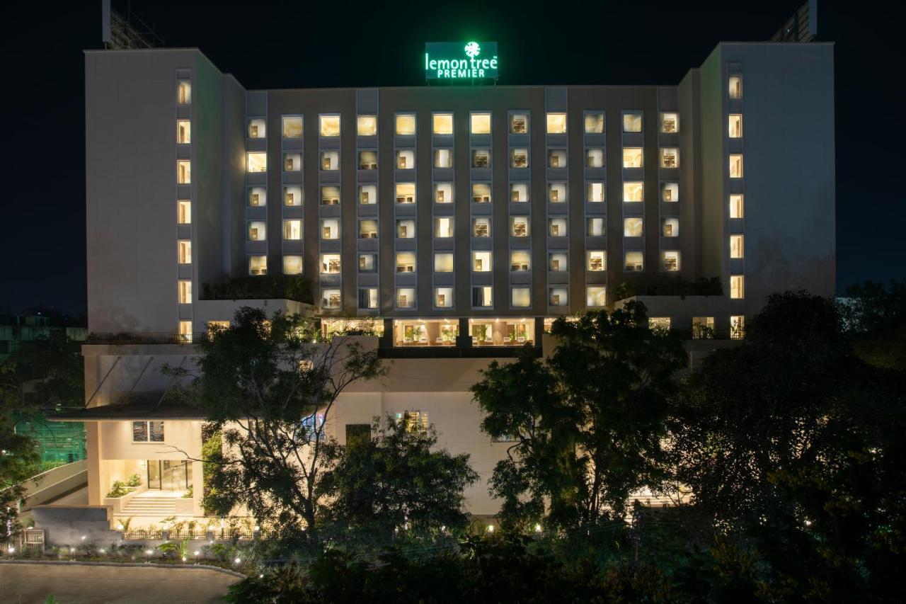 Lemon Tree Premier City Center Pune Exterior photo