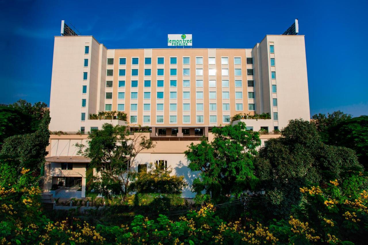 Lemon Tree Premier City Center Pune Exterior photo