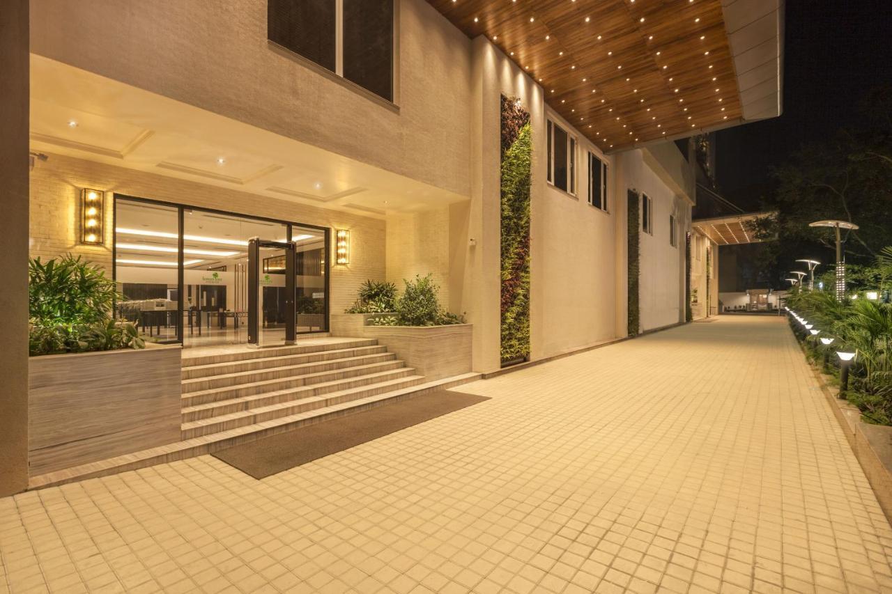 Lemon Tree Premier City Center Pune Exterior photo